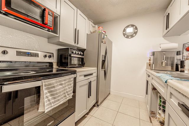 8006 SW 149th Avenue D109, Miami, FL 33193