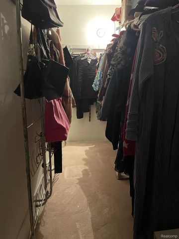 45236 Deshon Street, Utica, MI 48317