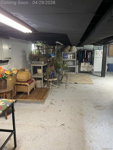 45236 Deshon Street, Utica, MI 48317