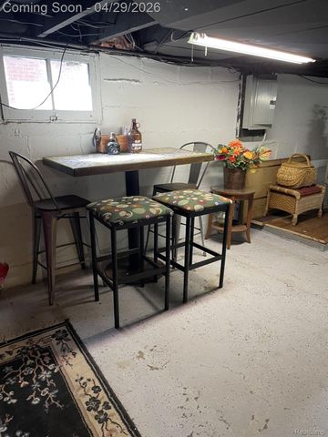 45236 Deshon Street, Utica, MI 48317