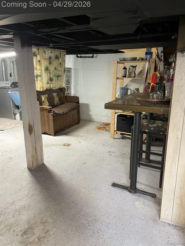 45236 Deshon Street, Utica, MI 48317