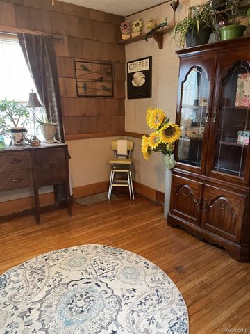 45236 Deshon Street, Utica, MI 48317