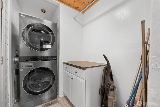 2365 Pine Drive, Ferndale, WA 98248