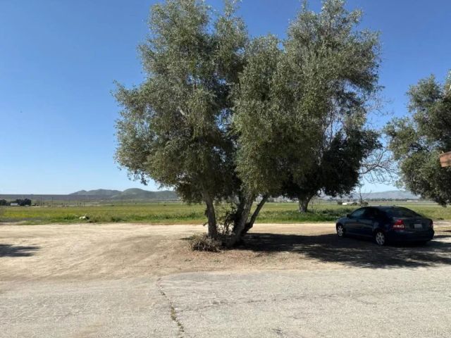 616 Gibbel Road, Hemet, CA 92543
