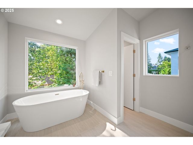 10703 Se 13TH Cir, Vancouver, WA 98664