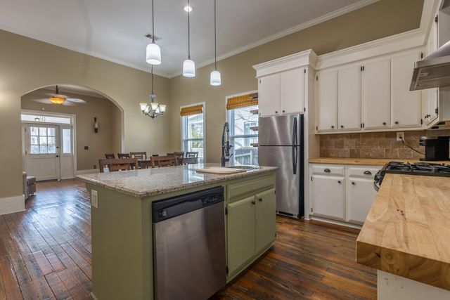 416 Dabbs St., Hattiesburg, MS 39401