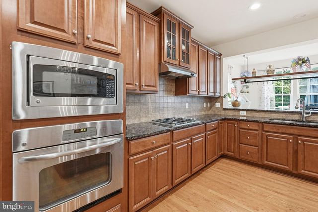 22925 CHINKAPIN OAK TER, Sterling, VA 20166