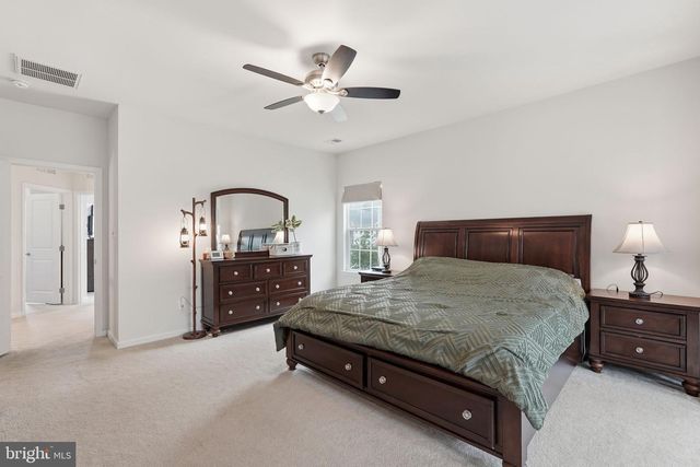22925 CHINKAPIN OAK TER, Sterling, VA 20166