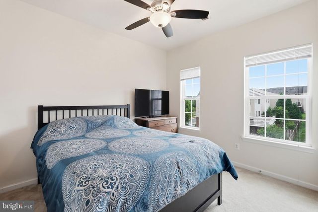22925 CHINKAPIN OAK TER, Sterling, VA 20166