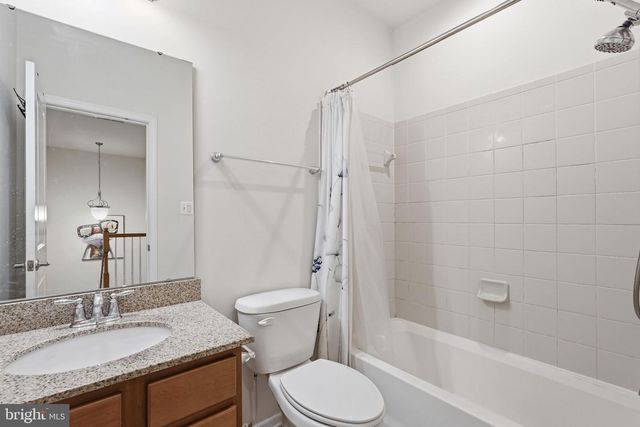 22925 CHINKAPIN OAK TER, Sterling, VA 20166