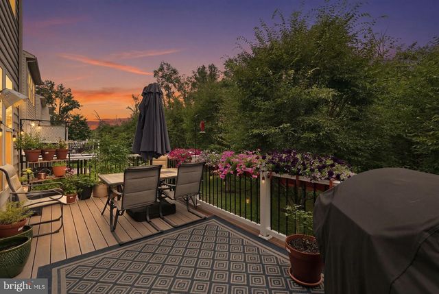 22925 CHINKAPIN OAK TER, Sterling, VA 20166