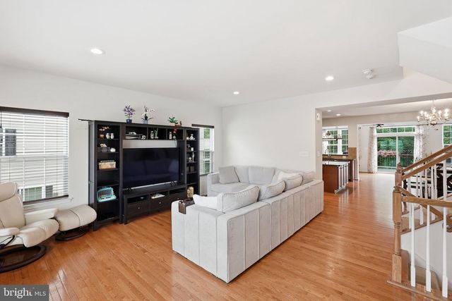 22925 CHINKAPIN OAK TER, Sterling, VA 20166