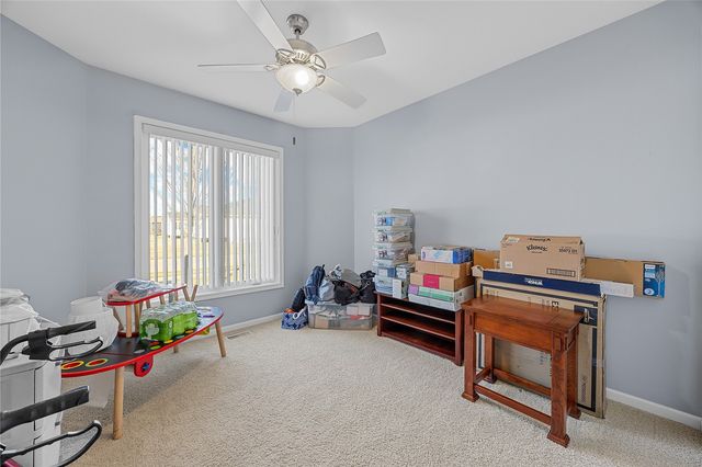 629 Winterberry Place NE, Cedar Rapids, IA 52402