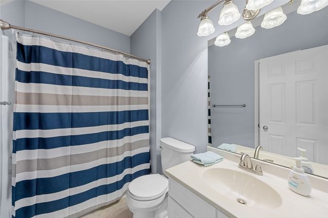 629 Winterberry Place NE, Cedar Rapids, IA 52402