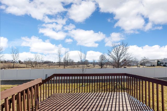 629 Winterberry Place NE, Cedar Rapids, IA 52402