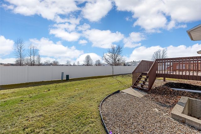 629 Winterberry Place NE, Cedar Rapids, IA 52402