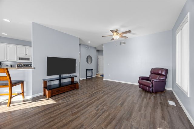 629 Winterberry Place NE, Cedar Rapids, IA 52402