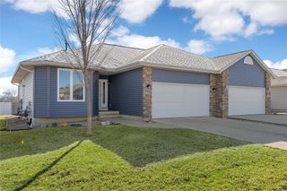 629 Winterberry Place NE, Cedar Rapids, IA 52402