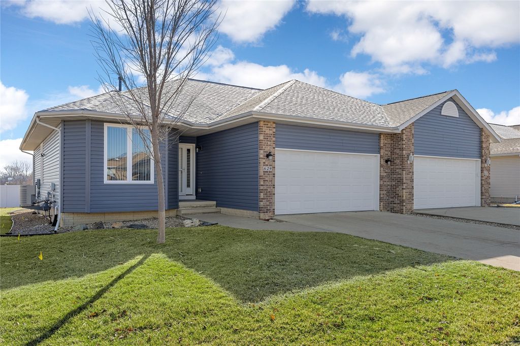 629 Winterberry Place NE, Cedar Rapids, IA 52402