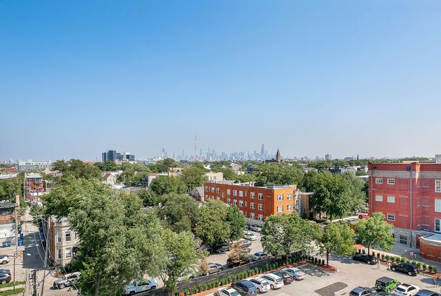 3125 W Fullerton Avenue 206, Chicago, IL 60647