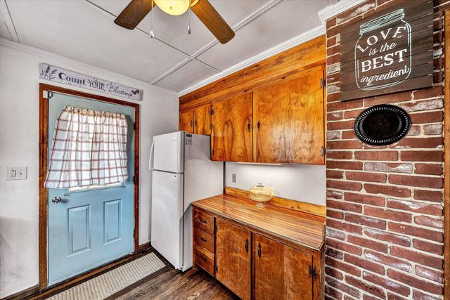 50 Morning Dove LN, Blue Ridge, VA 24064