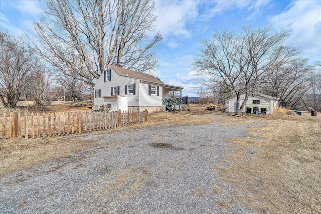 50 Morning Dove LN, Blue Ridge, VA 24064