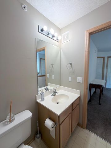 13705 54th Avenue N, Plymouth, MN 55446