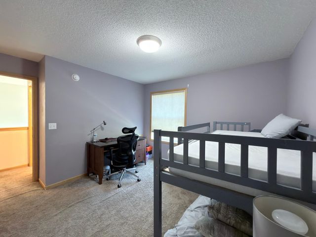 13705 54th Avenue N, Plymouth, MN 55446
