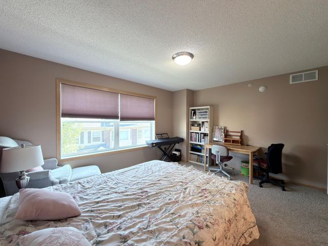 13705 54th Avenue N, Plymouth, MN 55446