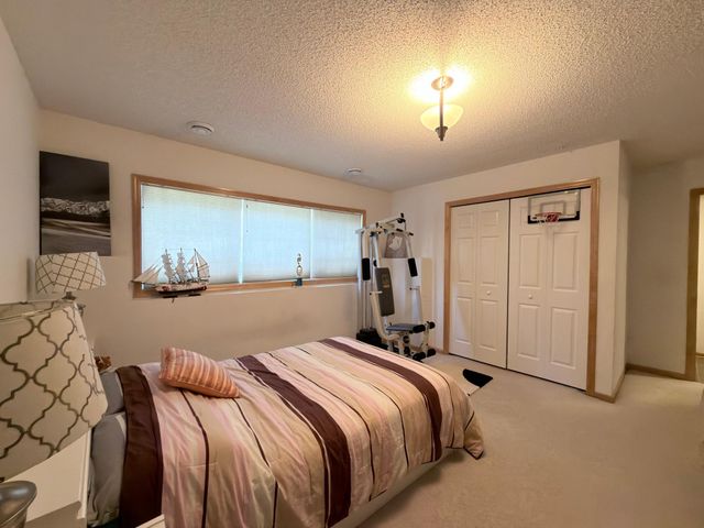 13705 54th Avenue N, Plymouth, MN 55446