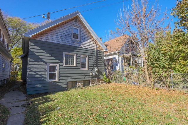 5506 N 34th STREET, Milwaukee, WI 53209