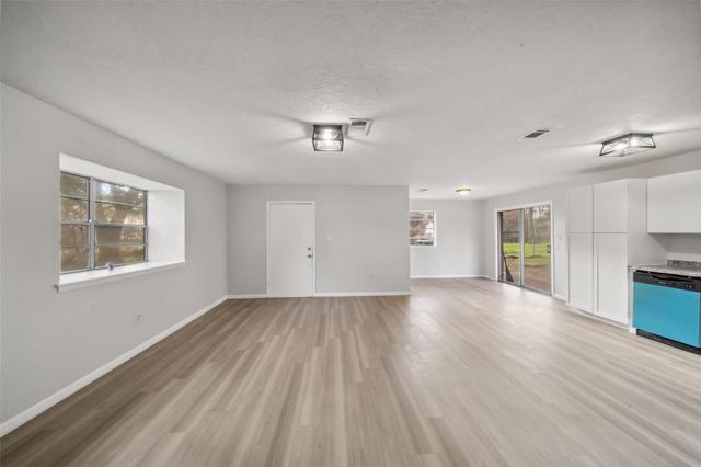 602 Reverse Street, Conroe, TX 77301