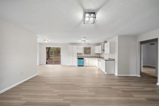 602 Reverse Street, Conroe, TX 77301