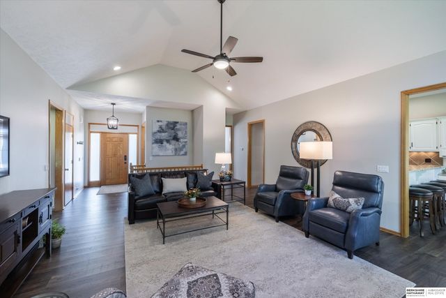 1710 N 212th Street, Elkhorn, NE 68022