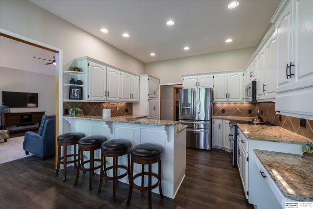 1710 N 212th Street, Elkhorn, NE 68022