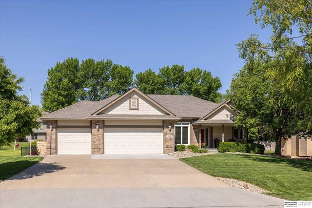 1710 N 212th Street, Elkhorn, NE 68022