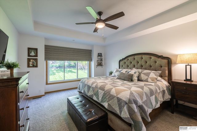 1710 N 212th Street, Elkhorn, NE 68022