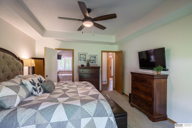 1710 N 212th Street, Elkhorn, NE 68022