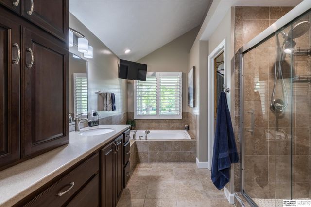 1710 N 212th Street, Elkhorn, NE 68022