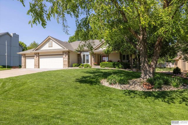 1710 N 212th Street, Elkhorn, NE 68022