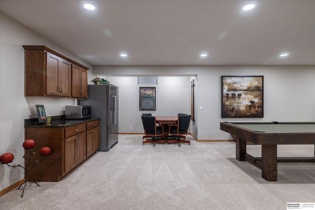 1710 N 212th Street, Elkhorn, NE 68022