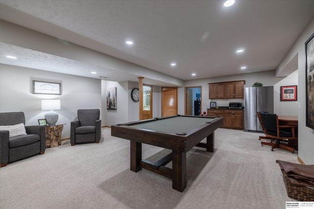 1710 N 212th Street, Elkhorn, NE 68022