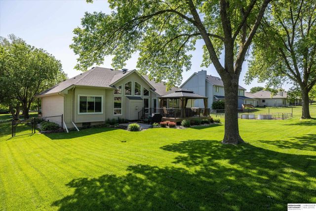 1710 N 212th Street, Elkhorn, NE 68022