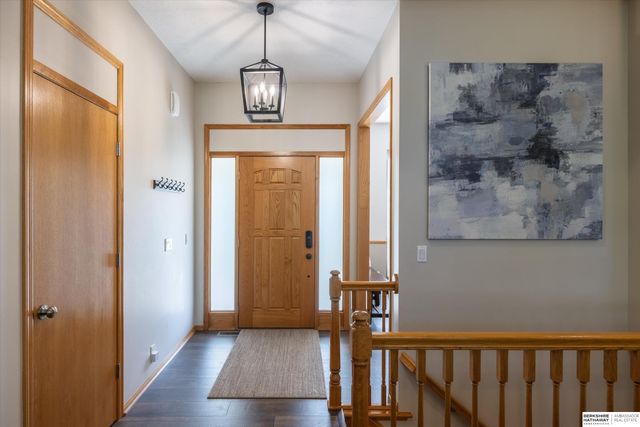 1710 N 212th Street, Elkhorn, NE 68022