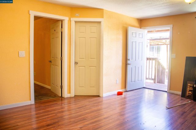 2260 90th Ave, Oakland, CA 94603