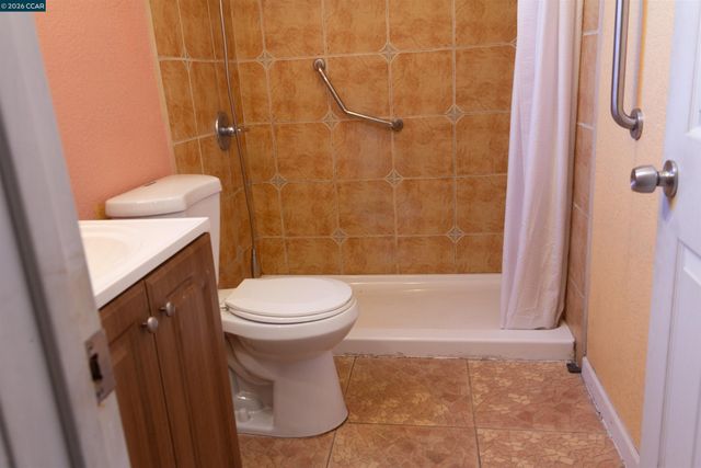 2260 90th Ave, Oakland, CA 94603