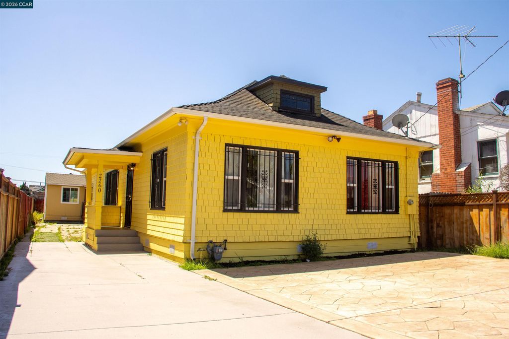 2260 90th Ave, Oakland, CA 94603