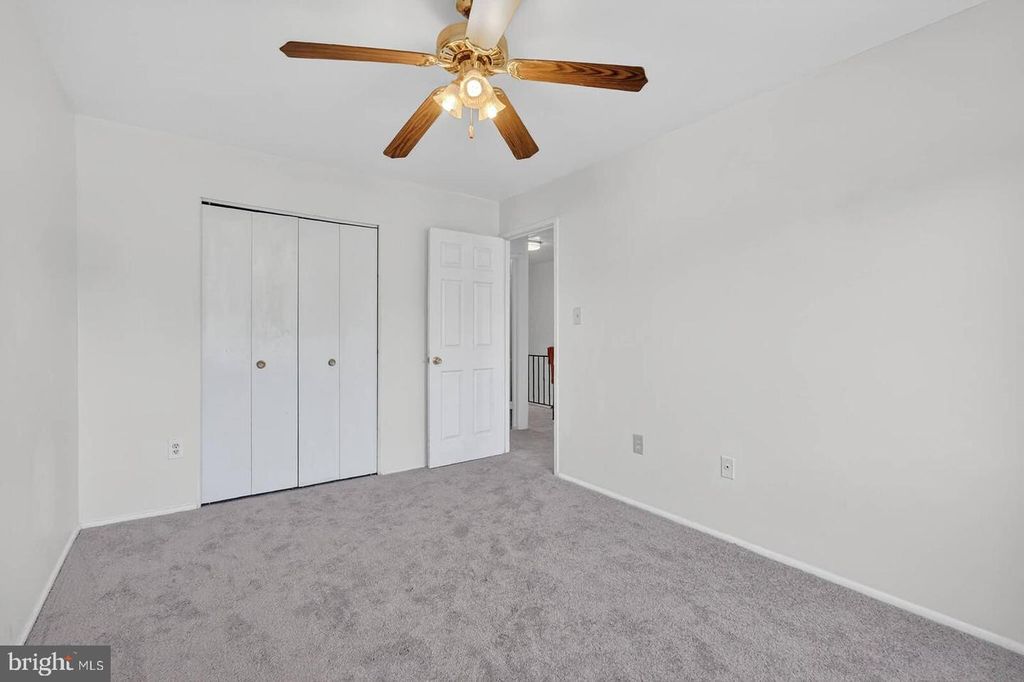 Image 25 of property listing at 2430 SUN VALLEY CIR #7-B, Silver Spring, MD 20906
