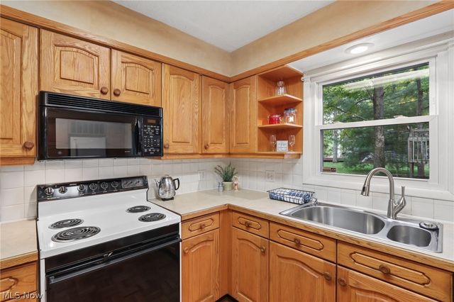 7115 Watkins Road SW, Pataskala, OH 43062