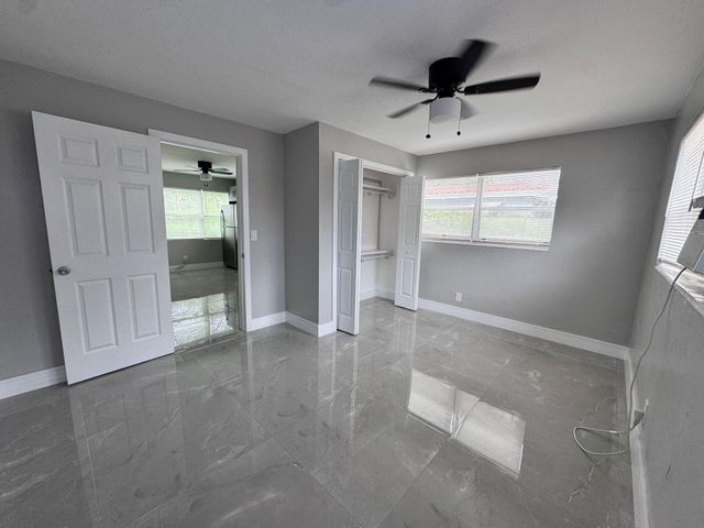 189 SE 27th Place C, Boynton Beach, FL 33435
